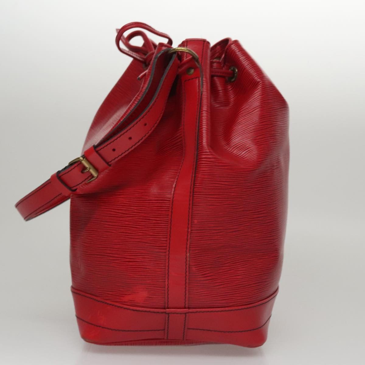 Louis Vuitton Noe Red Leather Shoulder Bag (Pre-Owned) Size ONE SIZE - 3 Thumbnail