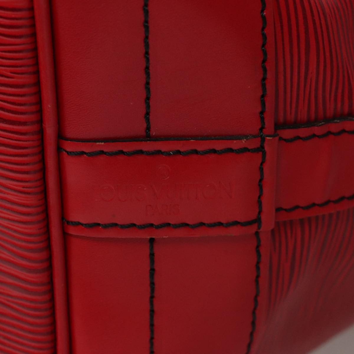 Louis Vuitton Noe Red Leather Shoulder Bag (Pre-Owned) Size ONE SIZE - 16 Thumbnail