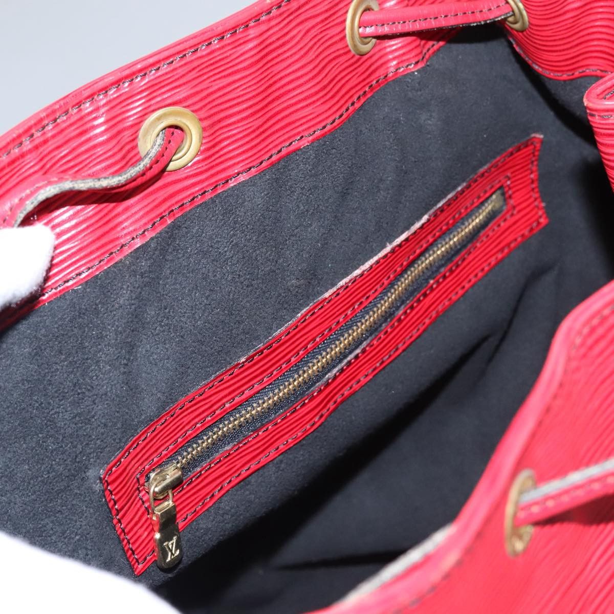 Louis Vuitton Noe Red Leather Shoulder Bag (Pre-Owned) Size ONE SIZE - 13 Thumbnail