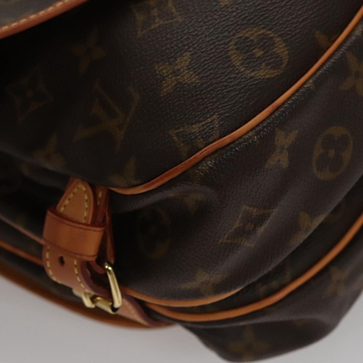 Louis Vuitton Saumur Brown Canvas Shoulder Bag (Pre-Owned) Size ONE SIZE - 8 Thumbnail