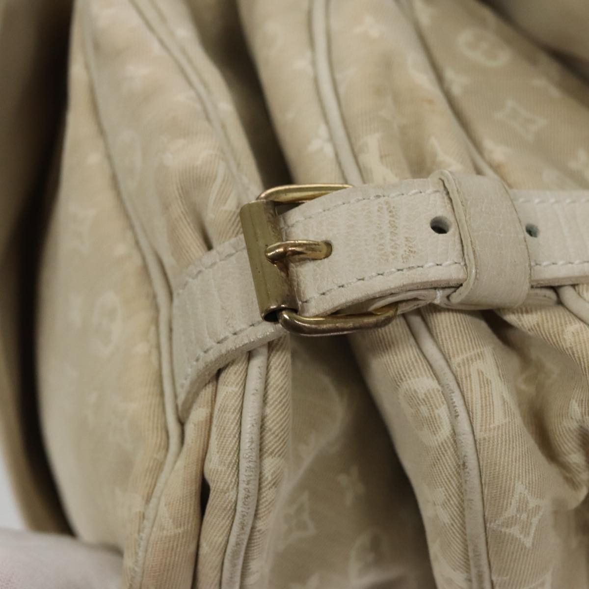 Louis Vuitton Saumur Beige Canvas Shoulder Bag (Pre-Owned) Size ONE SIZE - 18 Thumbnail