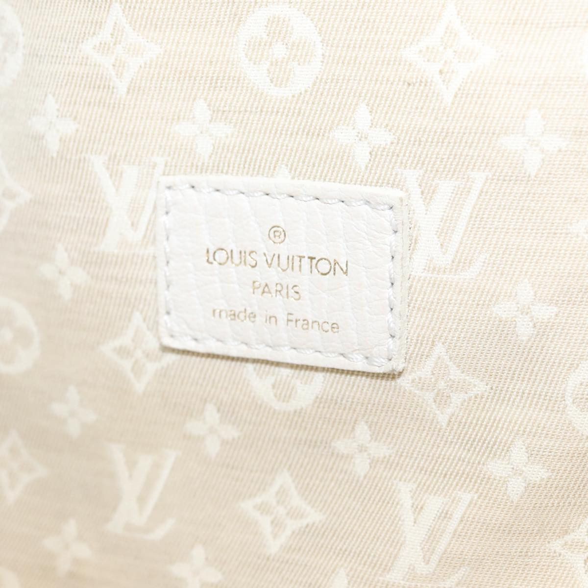 Louis Vuitton Saumur Beige Canvas Shoulder Bag (Pre-Owned) Size ONE SIZE - 13 Thumbnail
