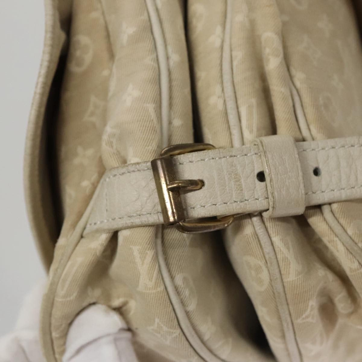 Louis Vuitton Saumur Beige Canvas Shoulder Bag (Pre-Owned) Size ONE SIZE - 17 Thumbnail