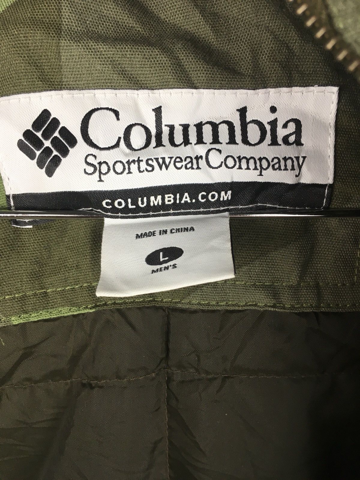 Columbia × Vintage Columbia camouflage jacket armpit 24x27 Size US L / EU 52-54 / 3 - 9 Thumbnail