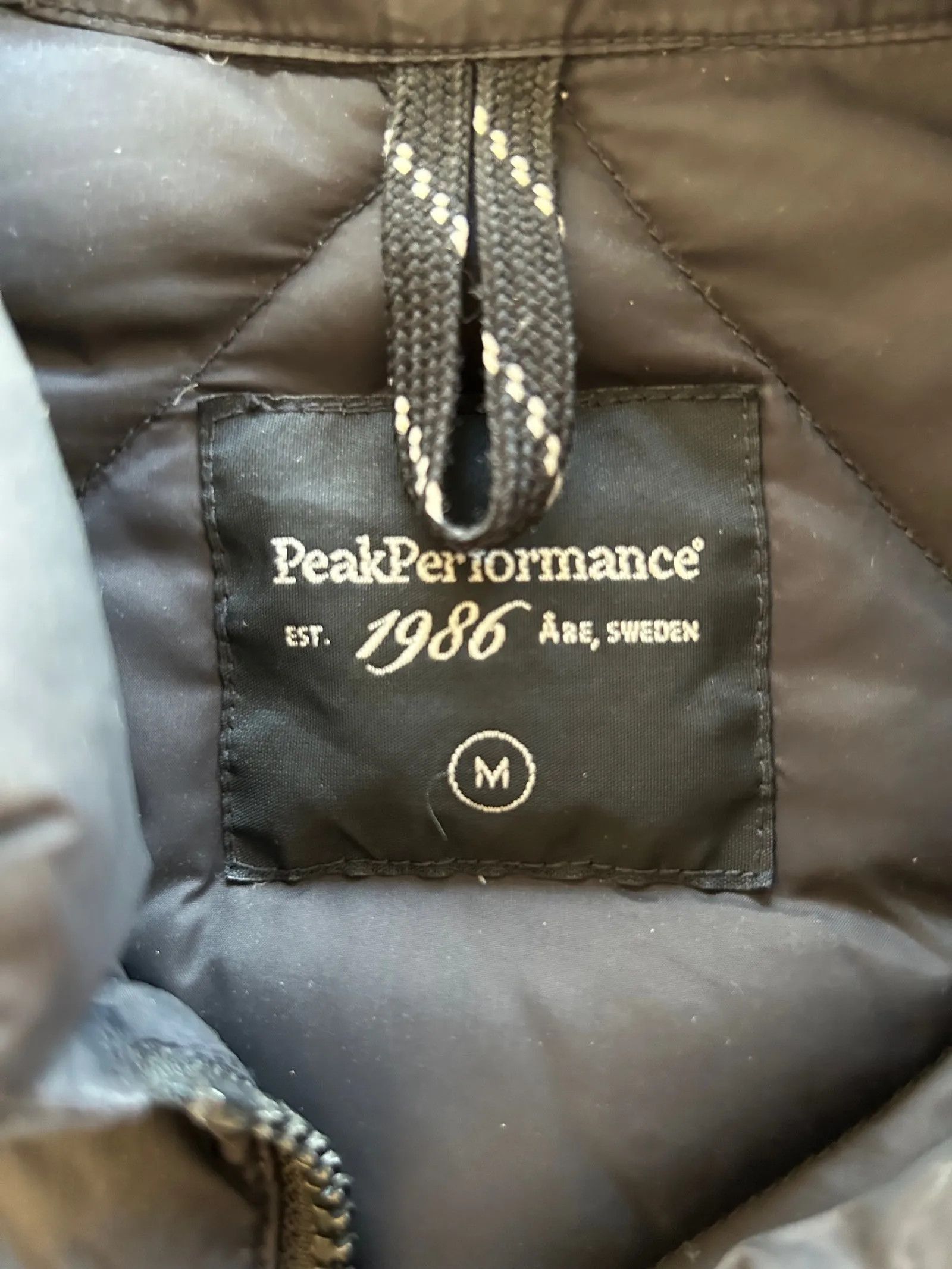 Peak Performance Peak Performance Style Joyce L . J Down Jacket Size M / US 6-8 / IT 42-44 - 3 Thumbnail