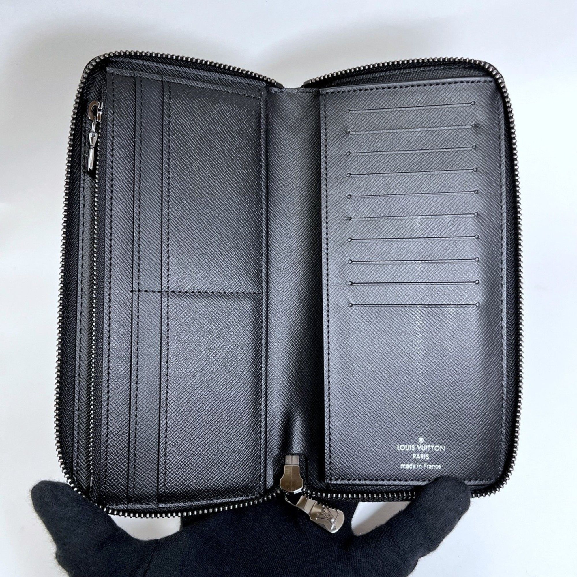 Louis Vuitton Zippy Wallet Vertical Round M62295 Monogram Eclipse