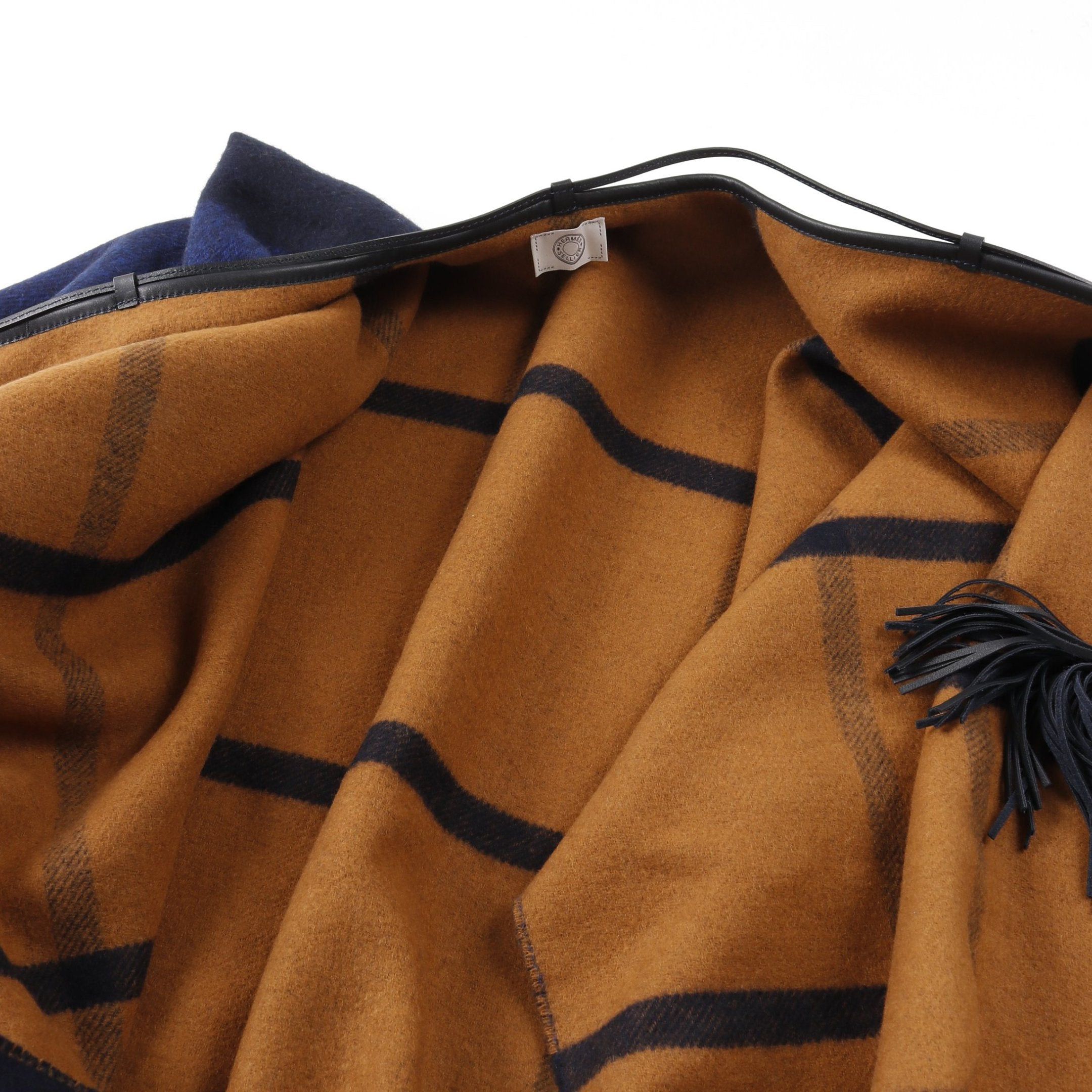 Hermes Hermes Highland Cape Poncho Wool Cashmere Navy Beige Fringe Reversible Size ONE SIZE - 9 Thumbnail