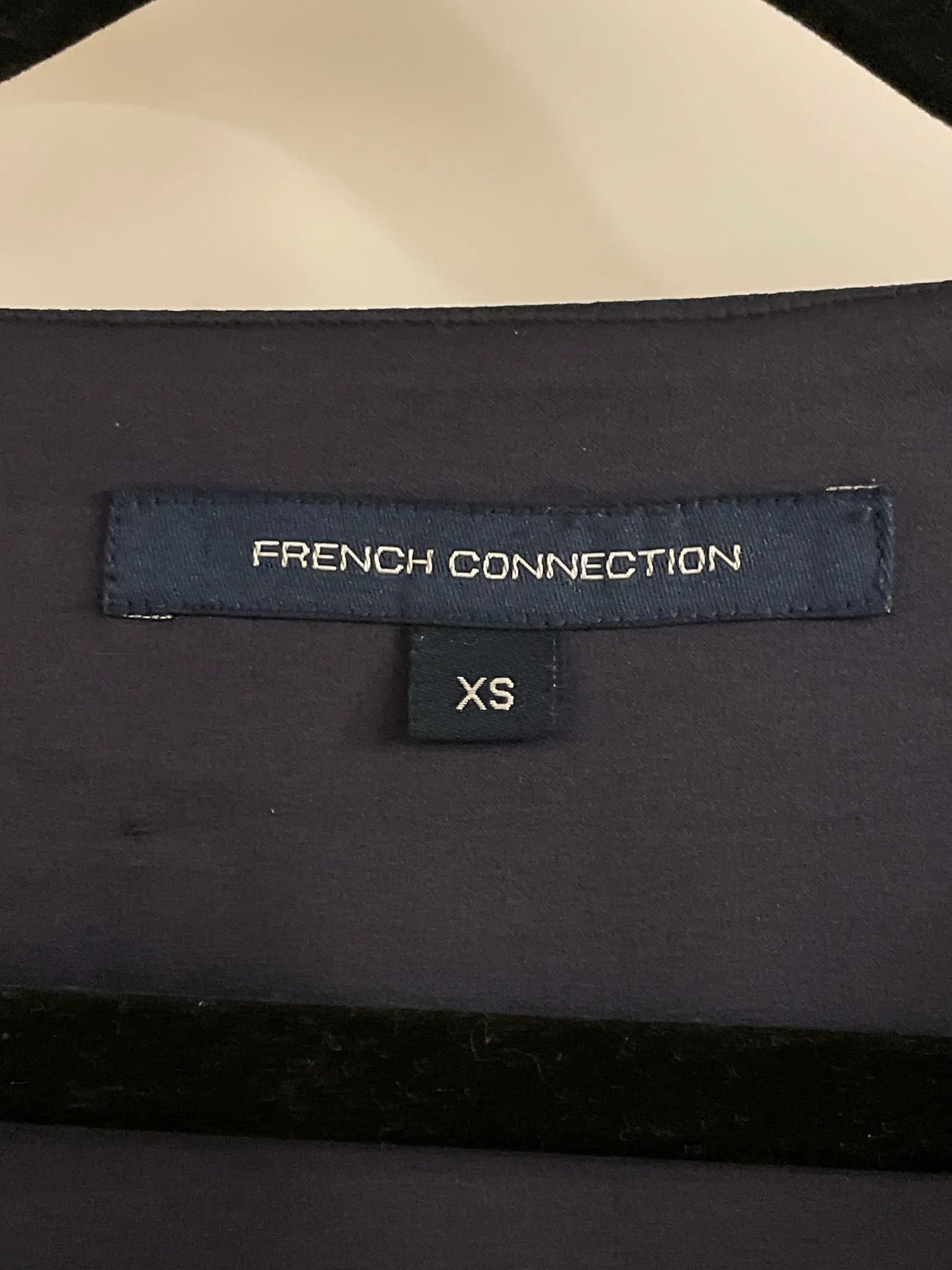 French Connection French Connection Dress Size XS / US 0-2 / IT 36-38 - 2 Thumbnail
