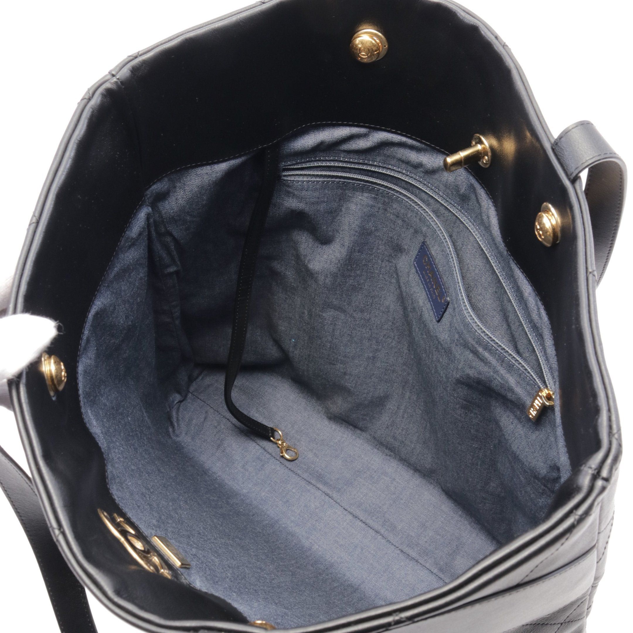 Chanel Chanel Matelasse Shoulder Bag Tote Leather Black Gold Hardware Size ONE SIZE - 3 Thumbnail