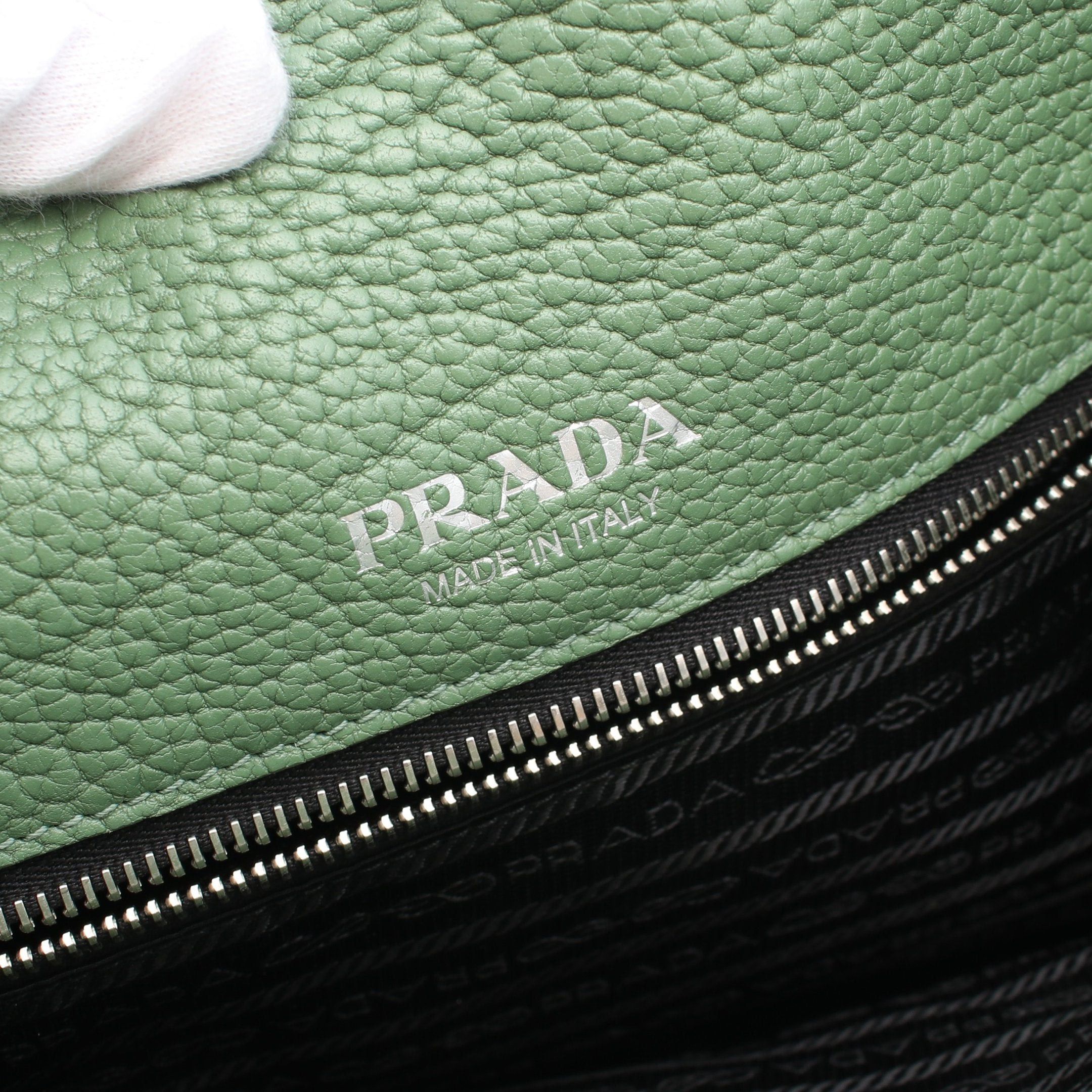 Prada Prada Shoulder Bag Leather Green Size ONE SIZE - 4 Thumbnail