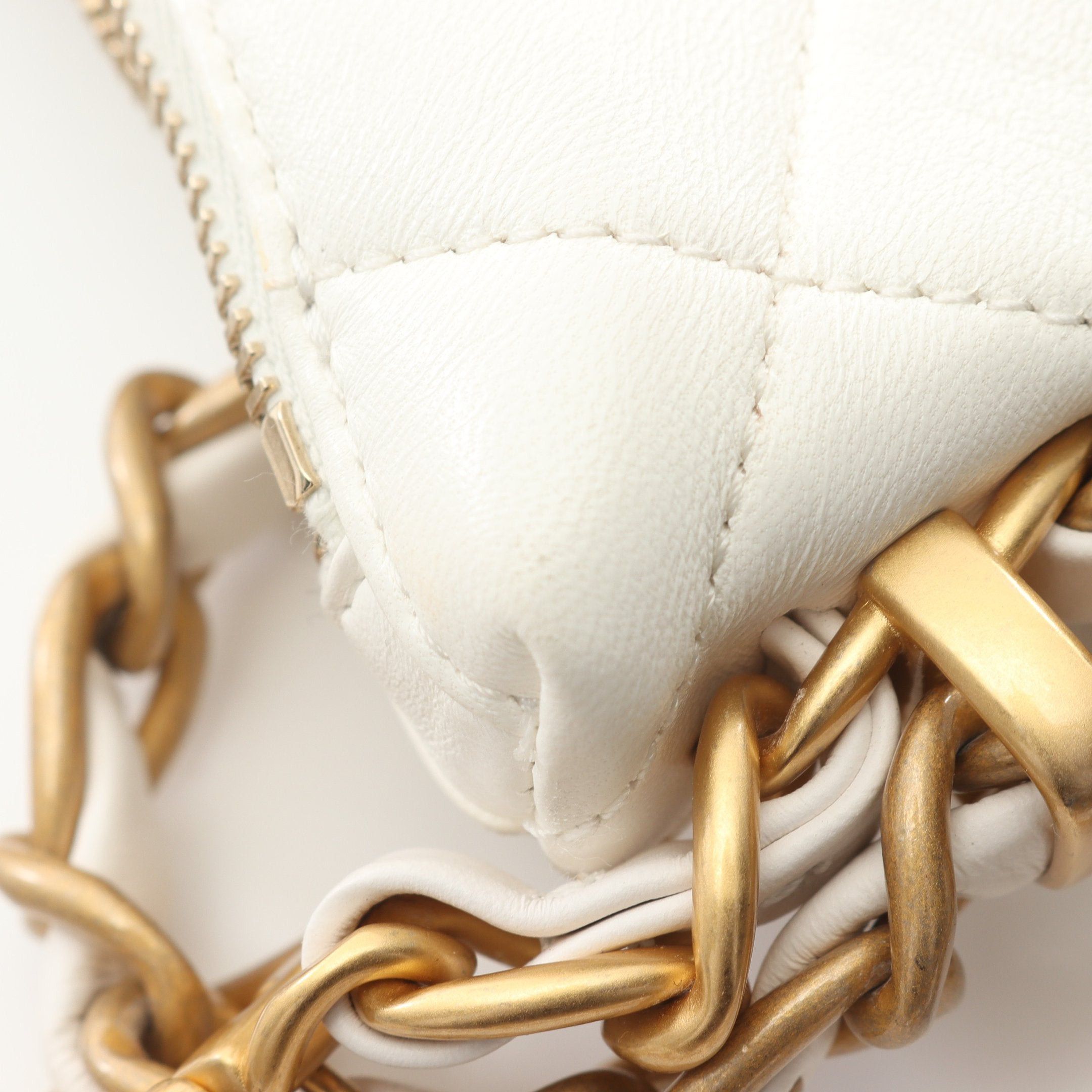 Chanel Chanel Matelasse Chain Shoulder Bag Lambskin White Gold Hardware Size ONE SIZE - 7 Thumbnail