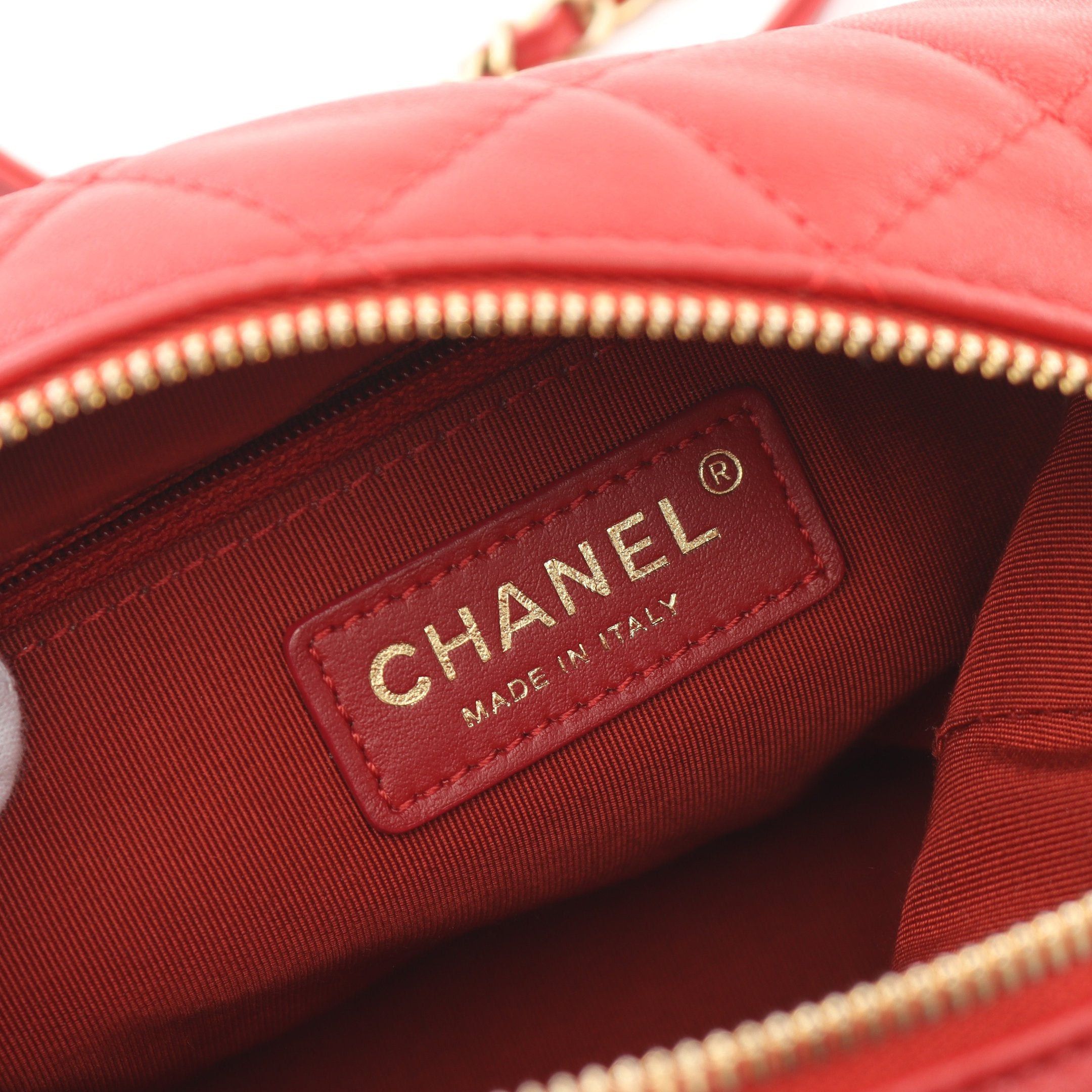 Chanel Chanel 19 Dizeneuf Matelasse Small Hobo Bag Chain Shoulder Lambskin Red Gold Hardware Size ONE SIZE - 4 Thumbnail