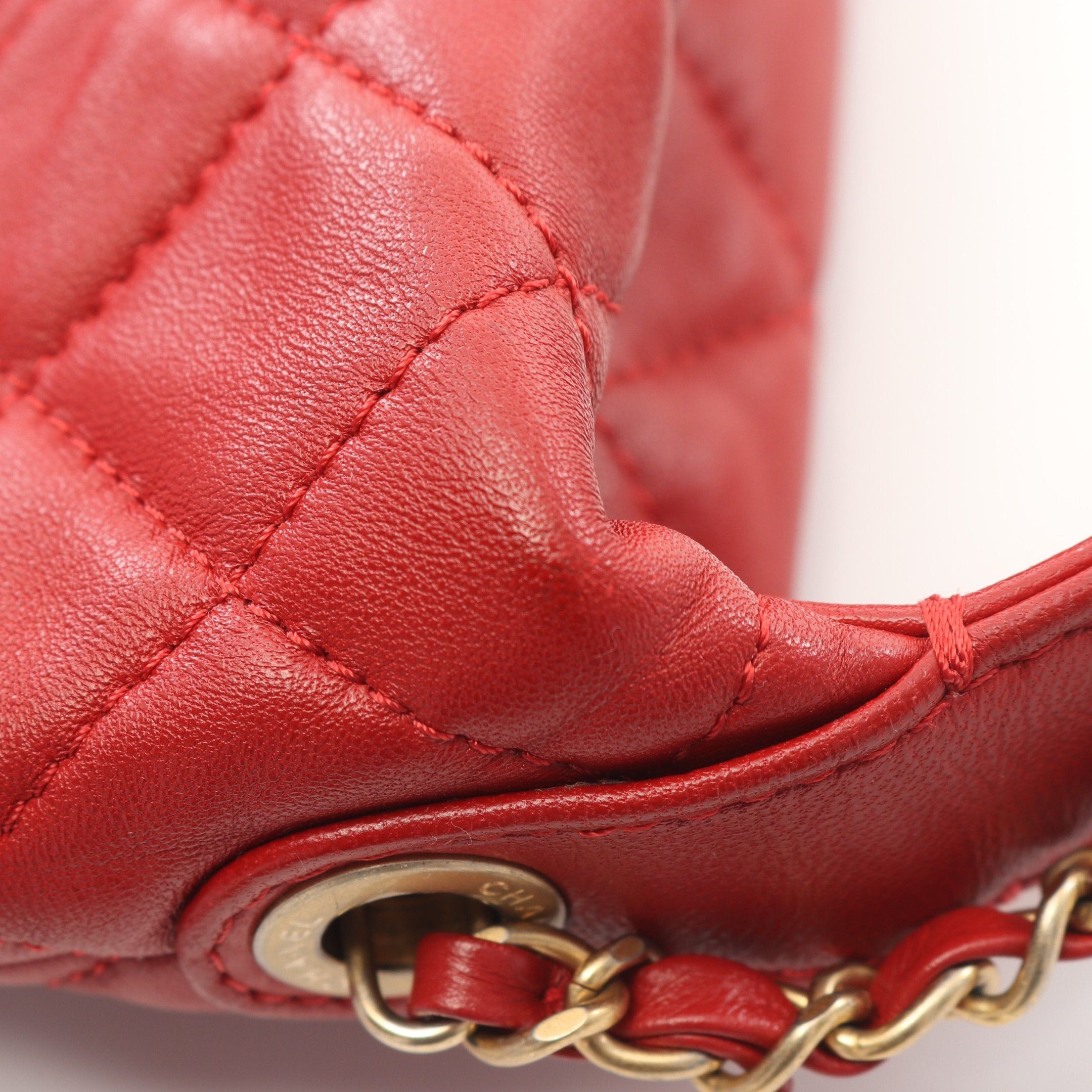 Chanel Chanel 19 Dizeneuf Matelasse Small Hobo Bag Chain Shoulder Lambskin Red Gold Hardware Size ONE SIZE - 8 Thumbnail