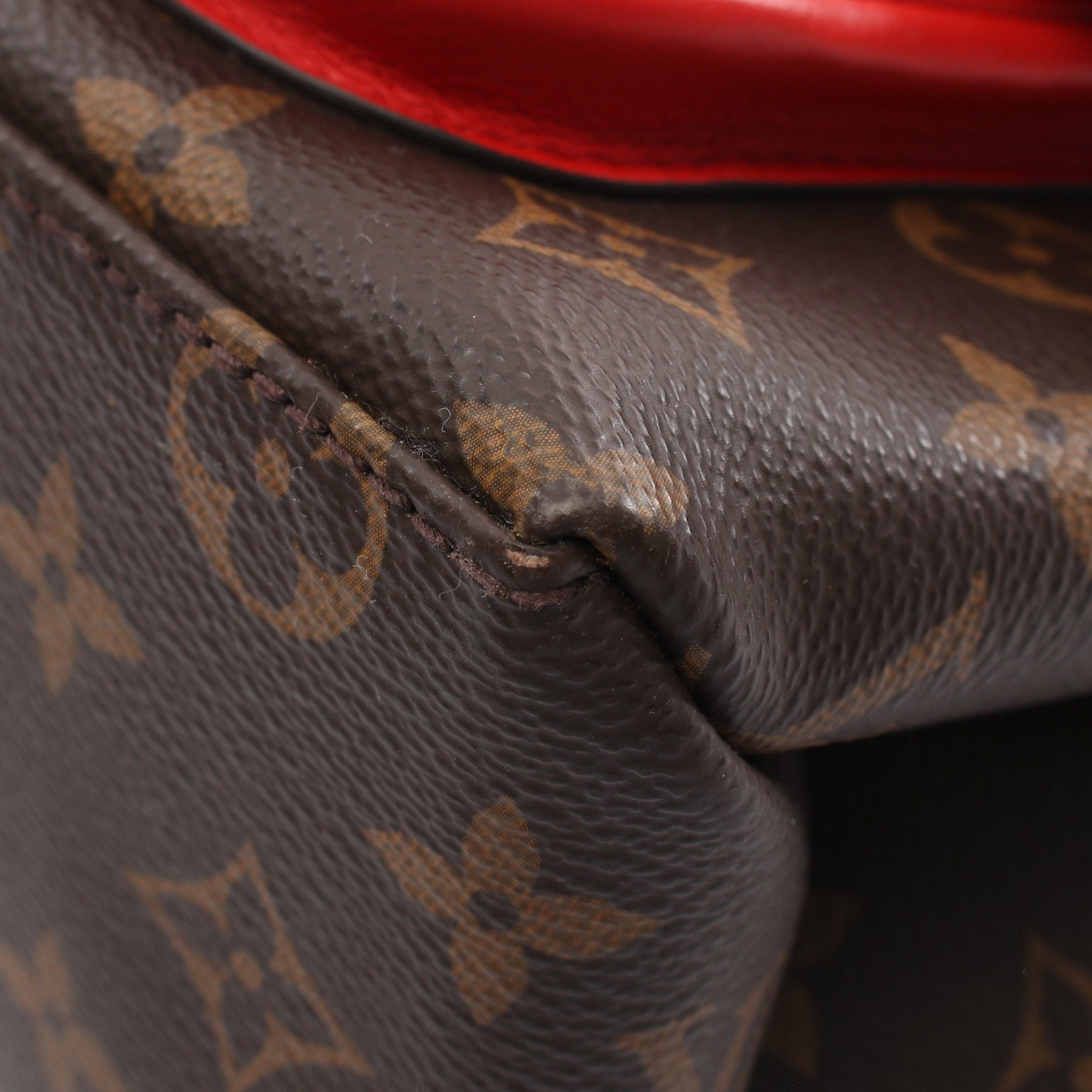 Louis Vuitton Louis Vuitton Marignan Monogram Coquelicot Handbag Leather Brown Red Size ONE SIZE - 6 Thumbnail