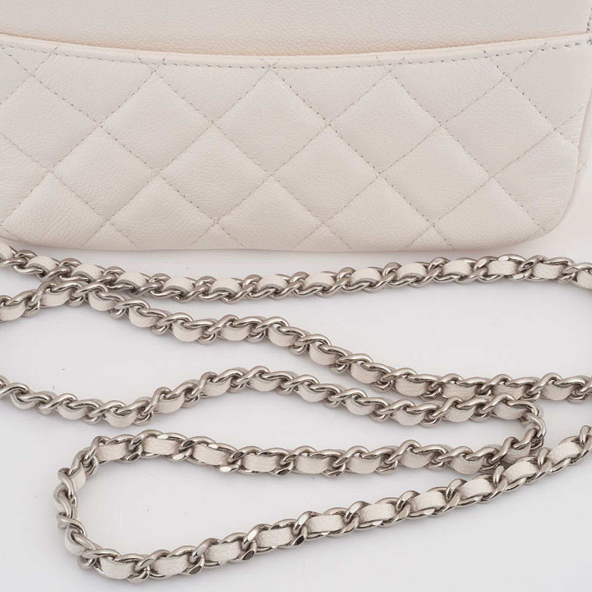 Chanel Chanel Matelasse Flap Phone Case Shoulder Bag White Women's Caviar Skin CHANEL Size ONE SIZE - 5 Thumbnail