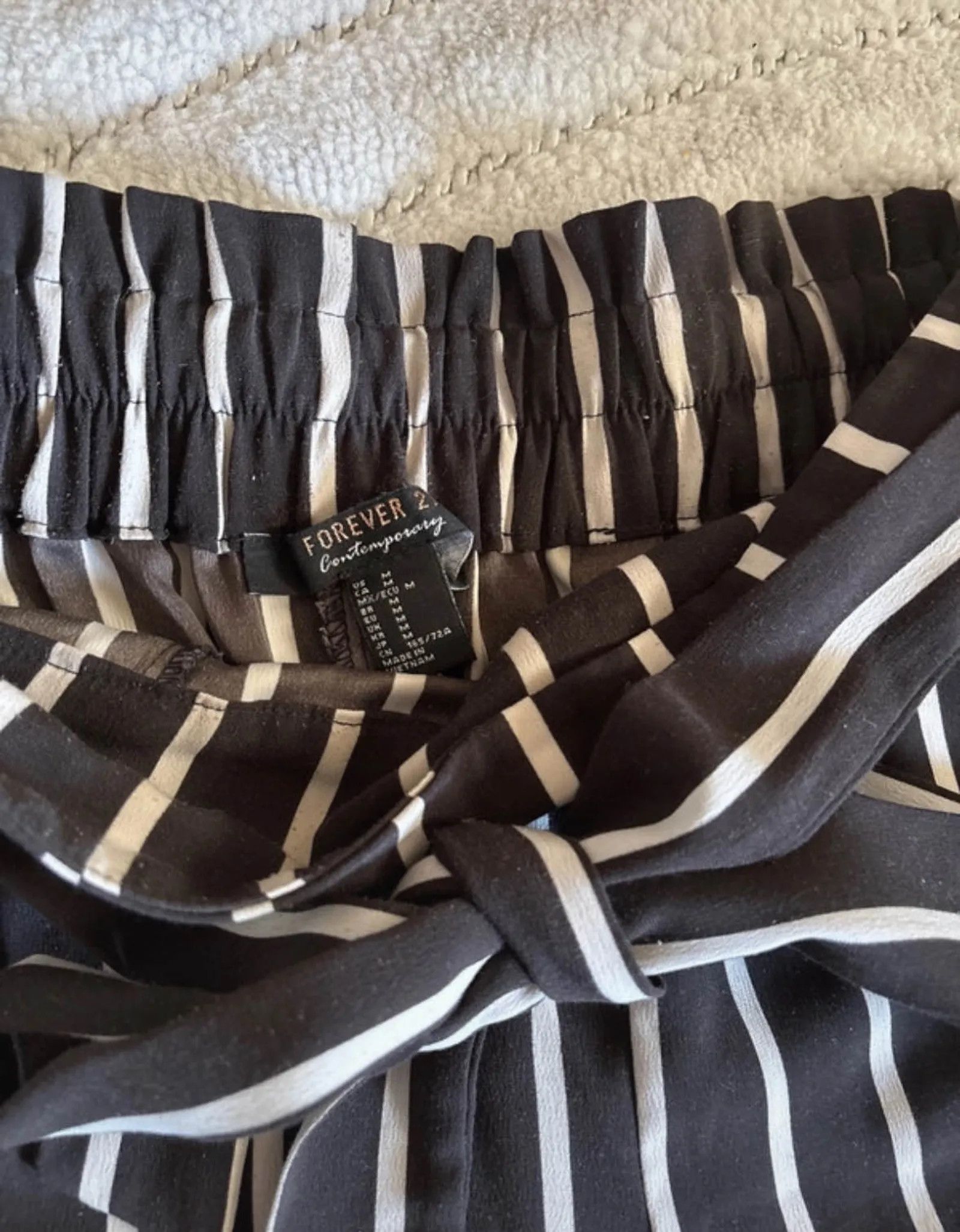 Forever 21 Forever 21 Pants Size 28" / US 6 / IT 42 - 2 Thumbnail