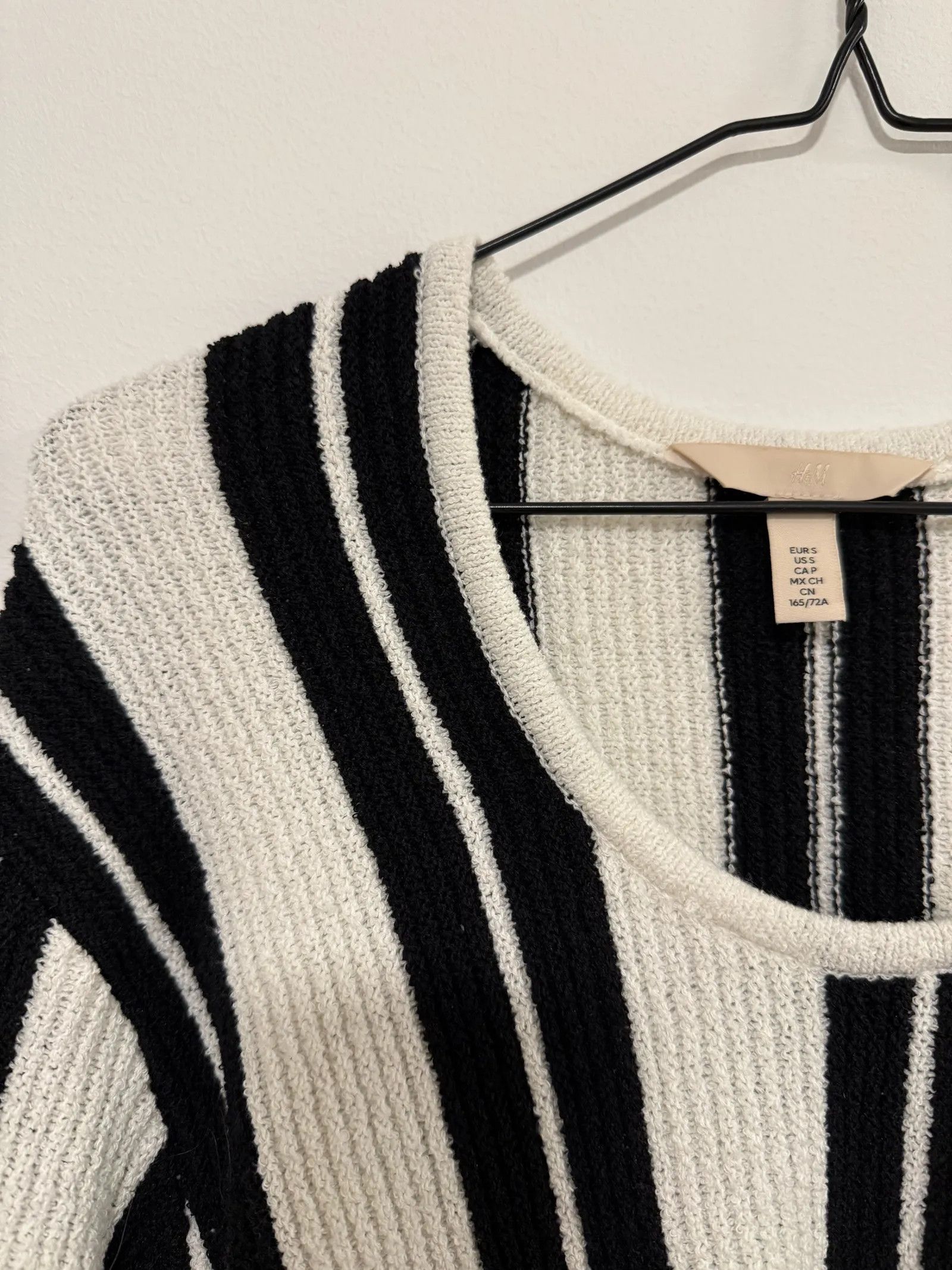 H&M H&M Sweater Size S / US 4 / IT 40 - 2 Thumbnail