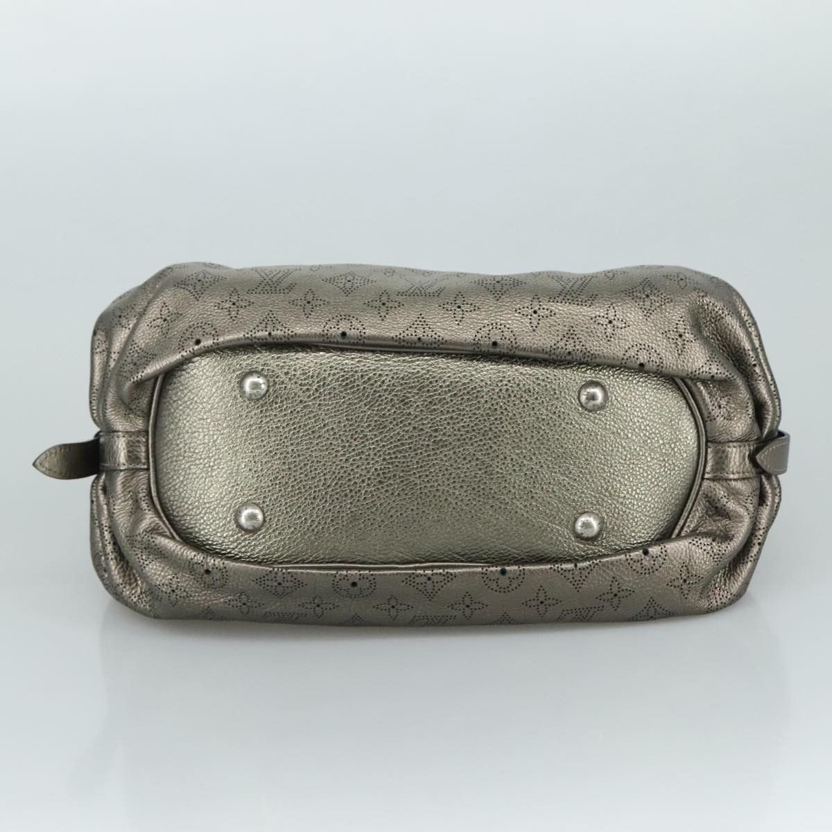 Louis Vuitton Xs Silver Leather Shoulder Bag (Pre-Owned) Size ONE SIZE - 19 Thumbnail
