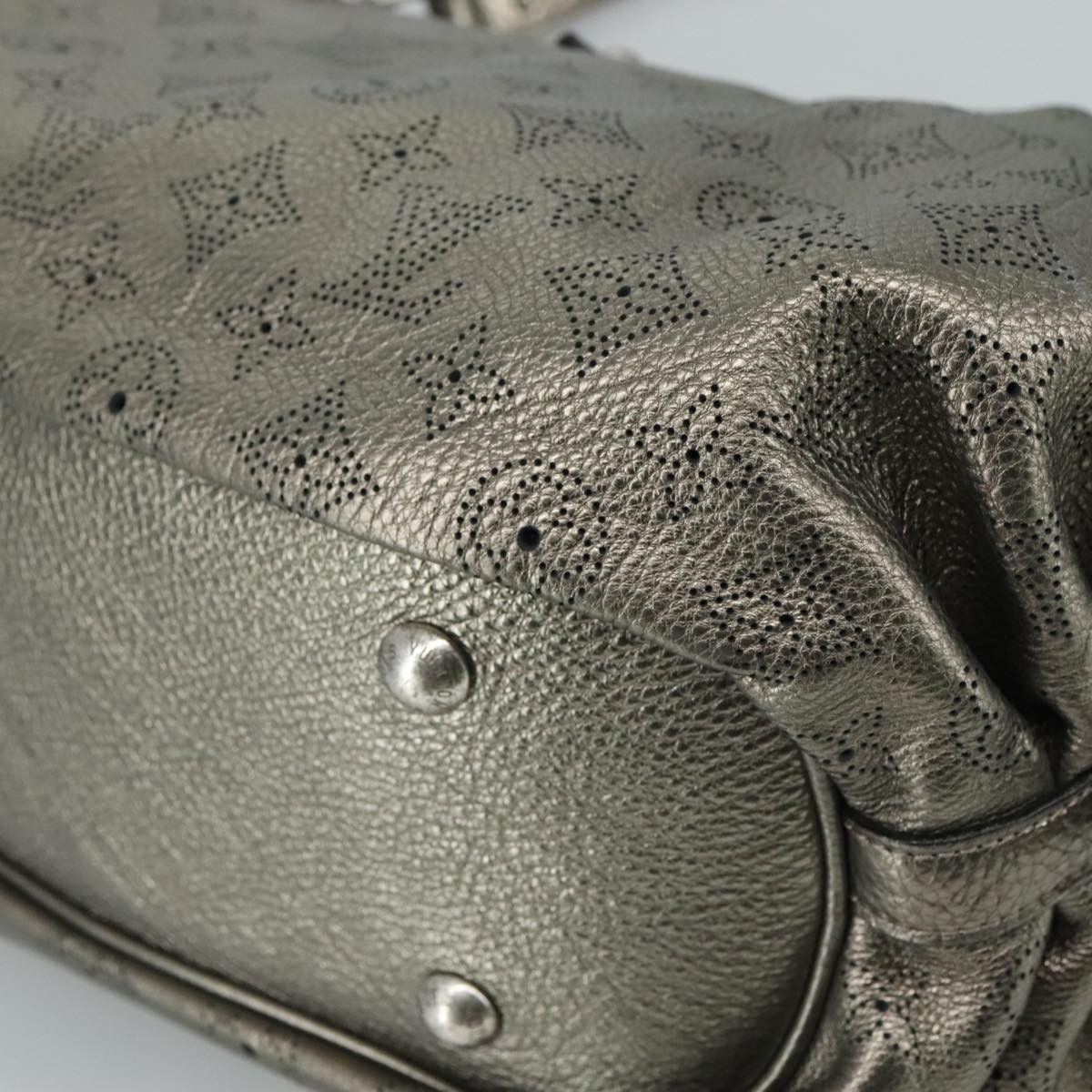 Louis Vuitton Xs Silver Leather Shoulder Bag (Pre-Owned) Size ONE SIZE - 9 Thumbnail