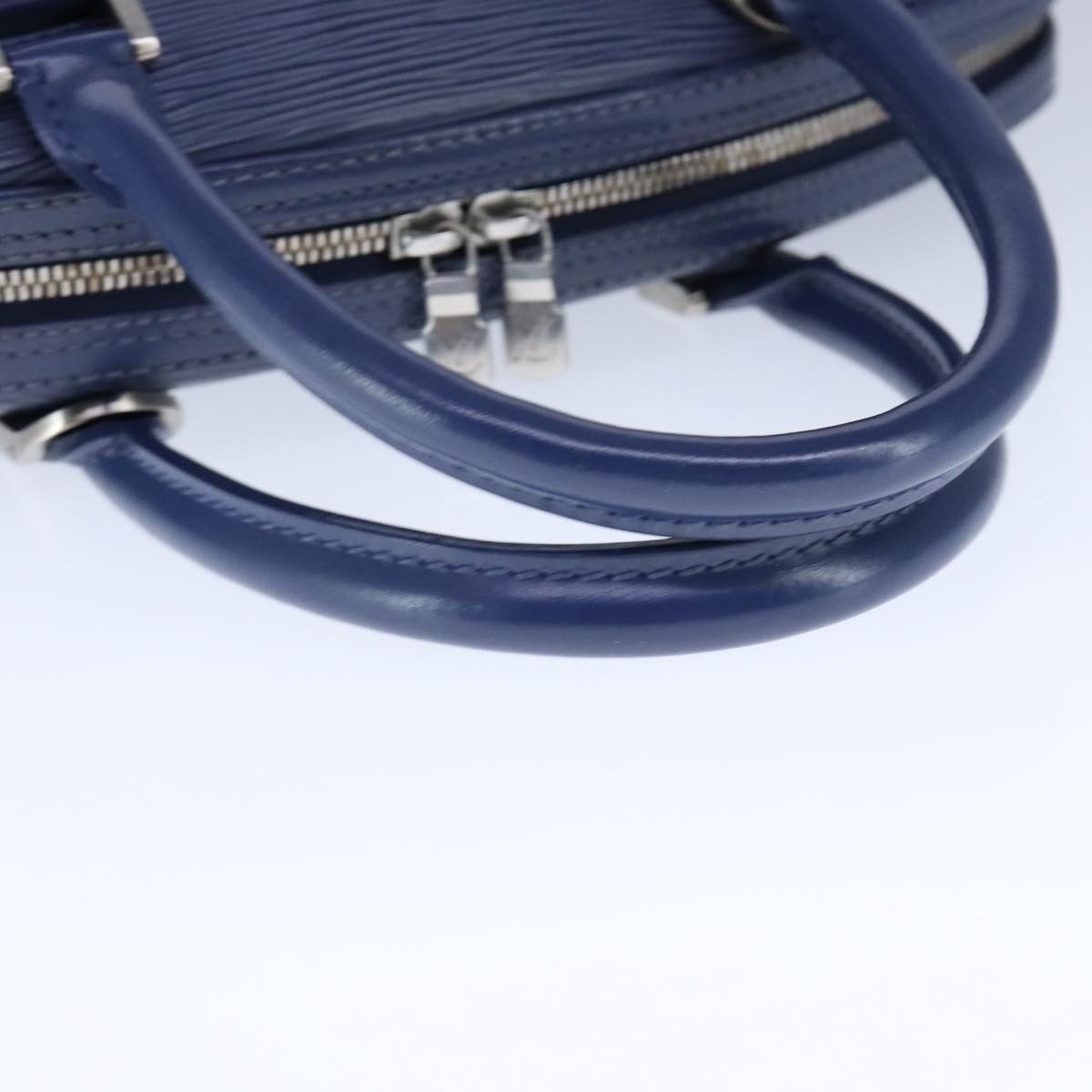 Louis Vuitton Jasmine Blue Leather Handbag (Pre-Owned) Size ONE SIZE - 5 Thumbnail