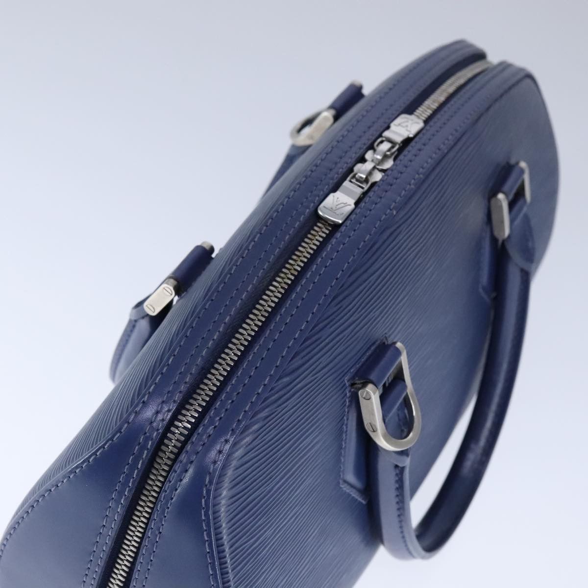 Louis Vuitton Jasmine Blue Leather Handbag (Pre-Owned) Size ONE SIZE - 17 Thumbnail