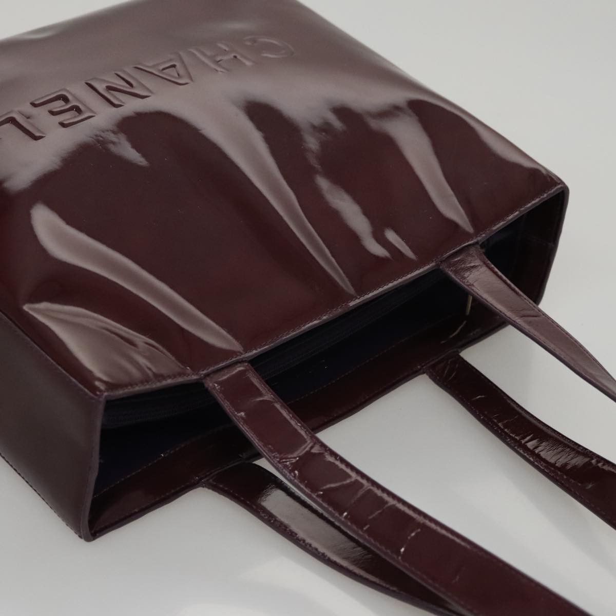Chanel Brown Patent Leather Tote Bag (Pre-Owned) Size ONE SIZE - 17 Thumbnail