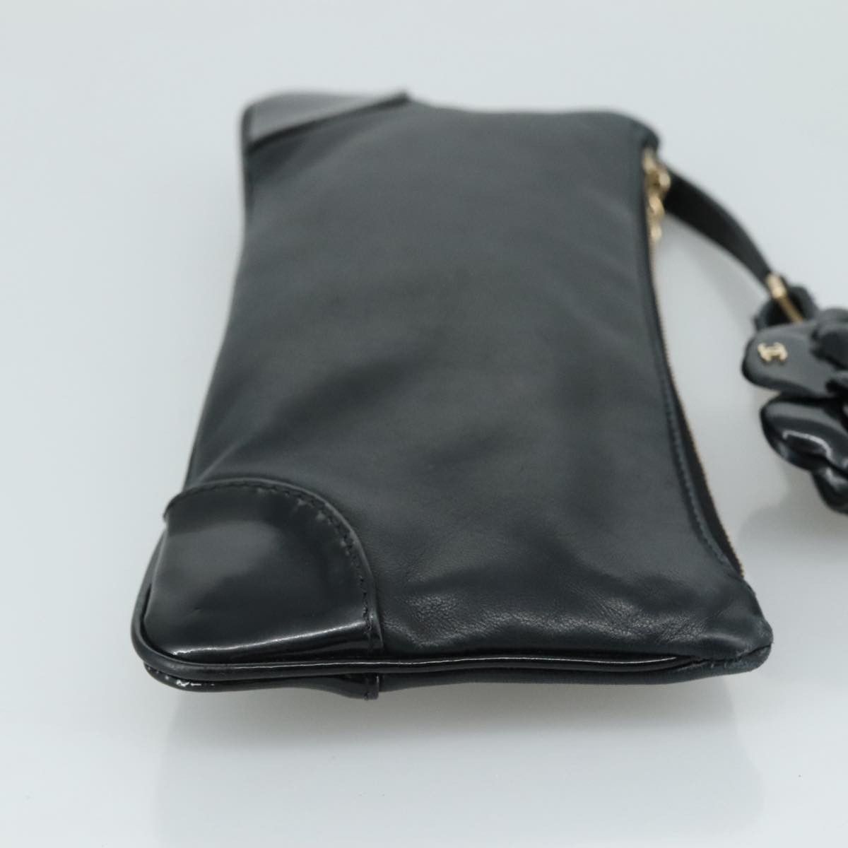 Chanel Camélia Black Leather Clutch Bag (Pre-Owned) Size ONE SIZE - 3 Thumbnail