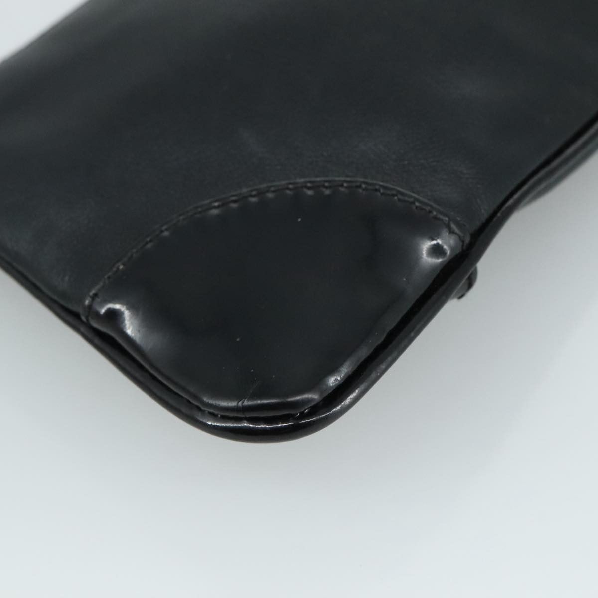 Chanel Camélia Black Leather Clutch Bag (Pre-Owned) Size ONE SIZE - 8 Thumbnail