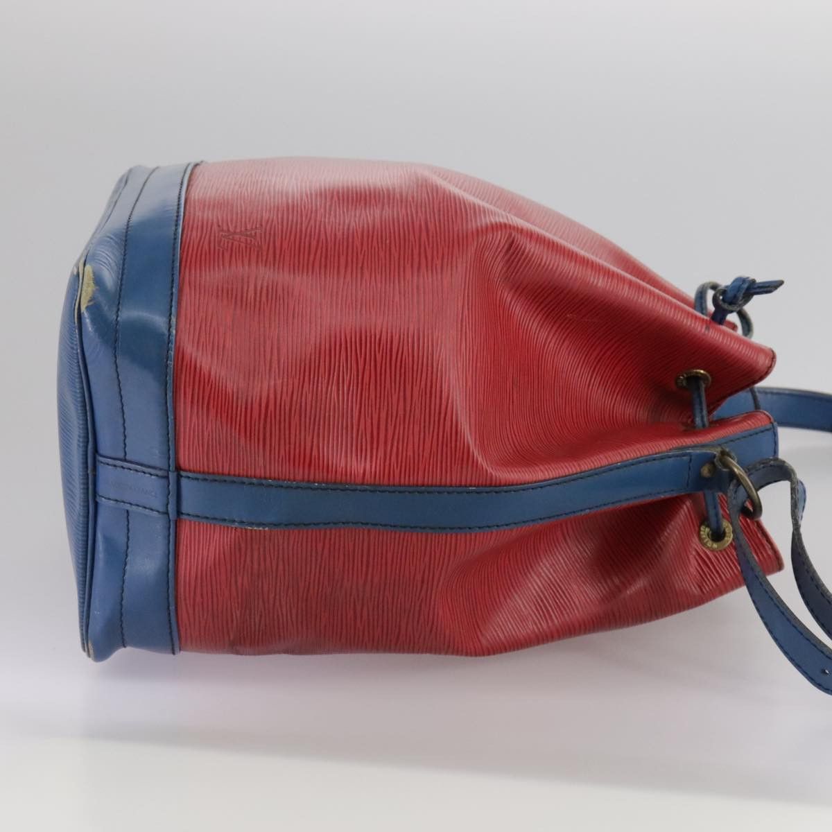 Louis Vuitton Noé Red Leather Shoulder Bag (Pre-Owned) Size ONE SIZE - 14 Thumbnail