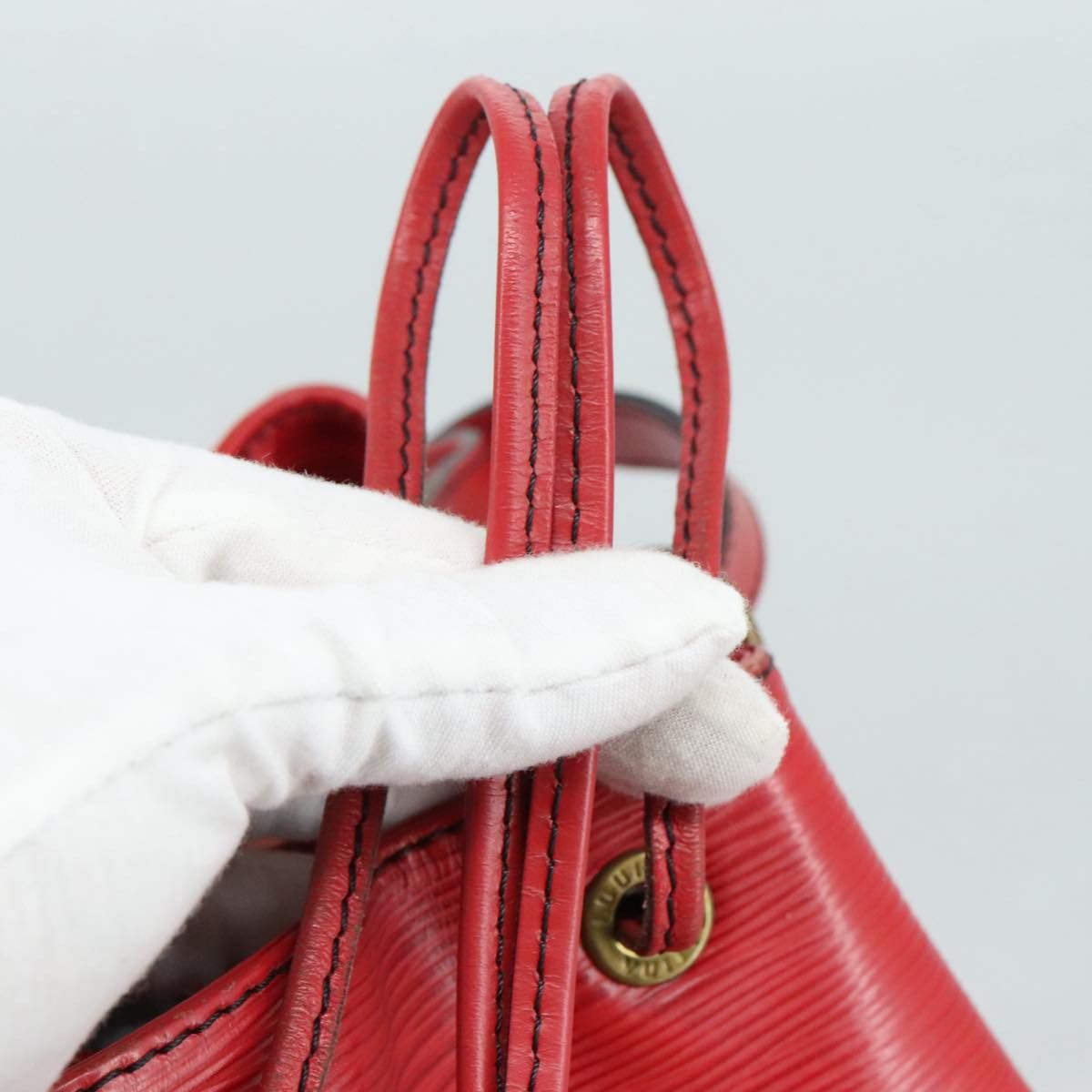 Louis Vuitton Noé Red Leather Shoulder Bag (Pre-Owned) Size ONE SIZE - 20 Thumbnail