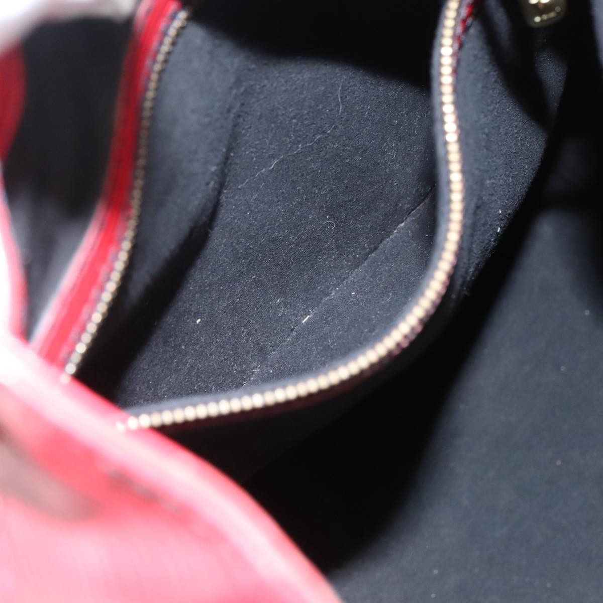 Louis Vuitton Noé Red Leather Shoulder Bag (Pre-Owned) Size ONE SIZE - 11 Thumbnail