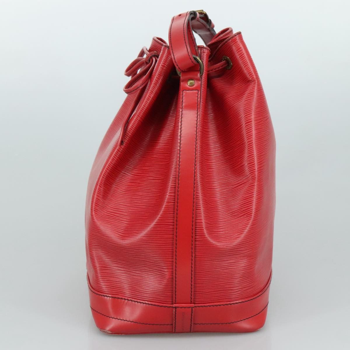Louis Vuitton Noé Red Leather Shoulder Bag (Pre-Owned) Size ONE SIZE - 4 Thumbnail