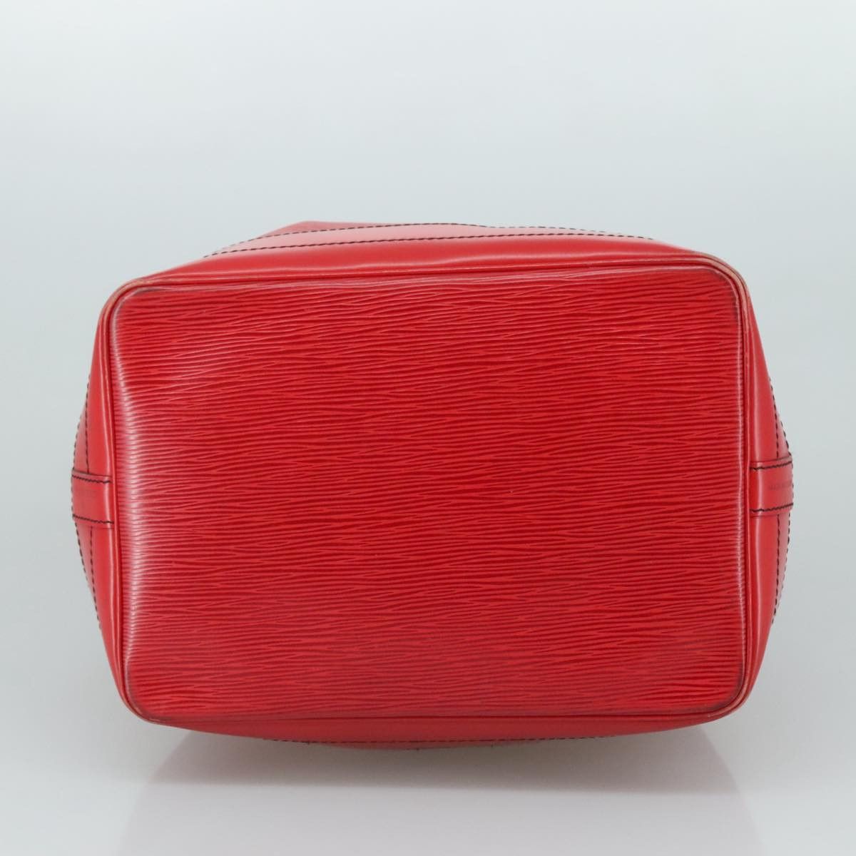 Louis Vuitton Noé Red Leather Shoulder Bag (Pre-Owned) Size ONE SIZE - 18 Thumbnail