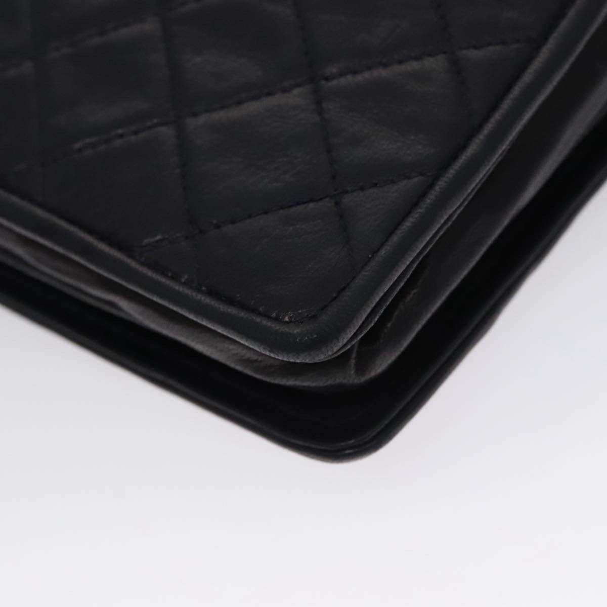 Bally Black Leather Shoulder Bag (Pre-Owned) Size ONE SIZE - 9 Thumbnail