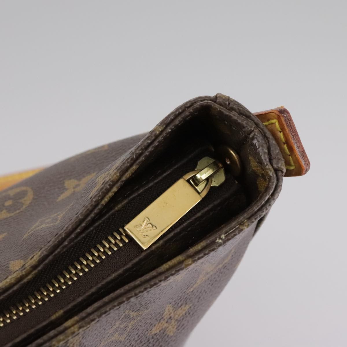 Louis Vuitton Looping Gm Brown Canvas Shoulder Bag (Pre-Owned) Size ONE SIZE - 11 Thumbnail