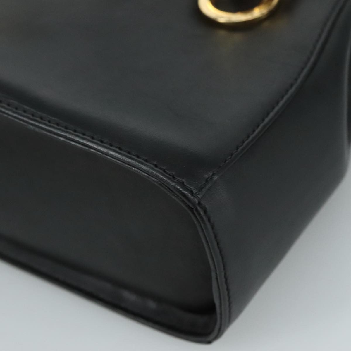 Salvatore Ferragamo Gancini Black Leather Handbag (Pre-Owned) Size ONE SIZE - 7 Thumbnail