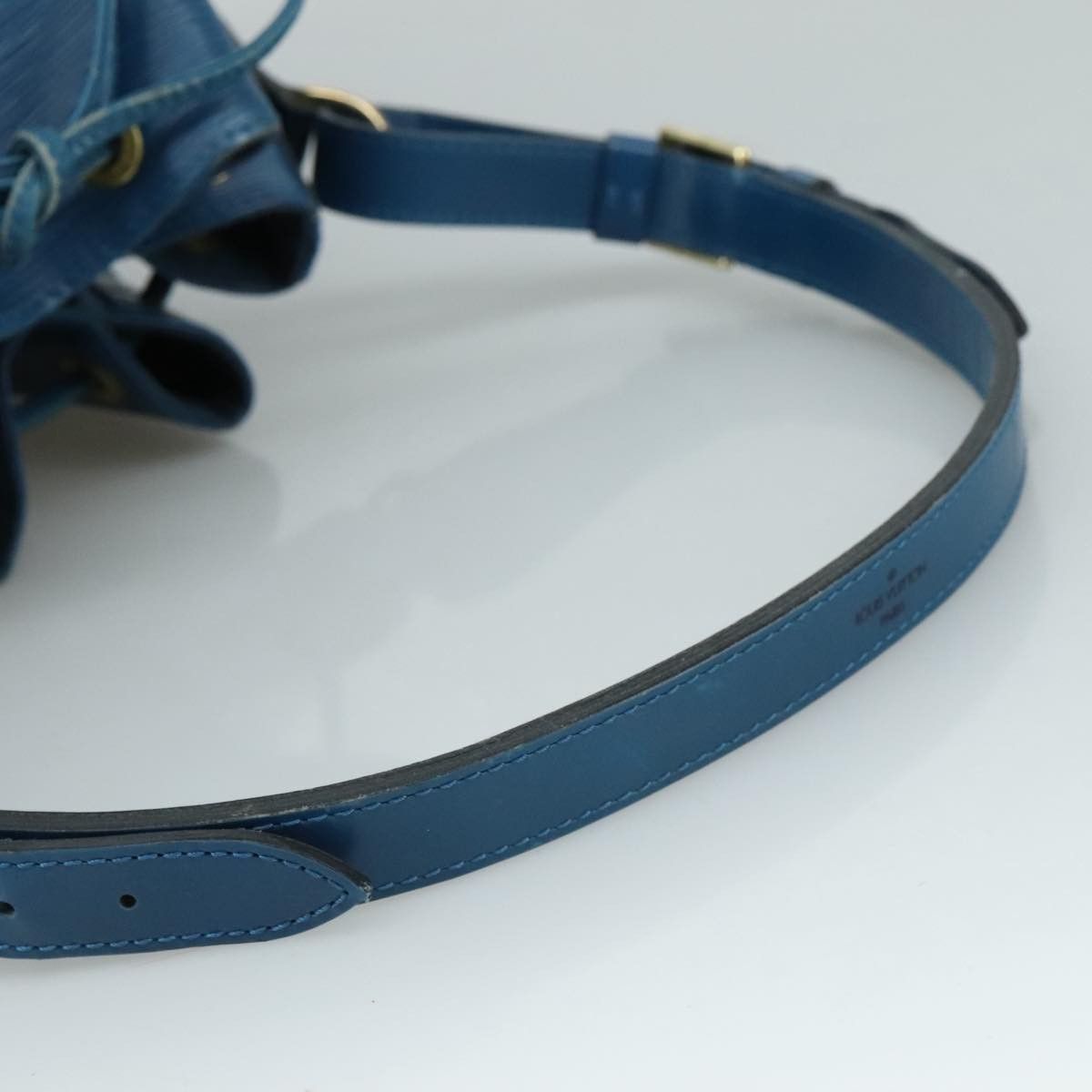 Louis Vuitton Noé Blue Leather Shoulder Bag (Pre-Owned) Size ONE SIZE - 5 Thumbnail