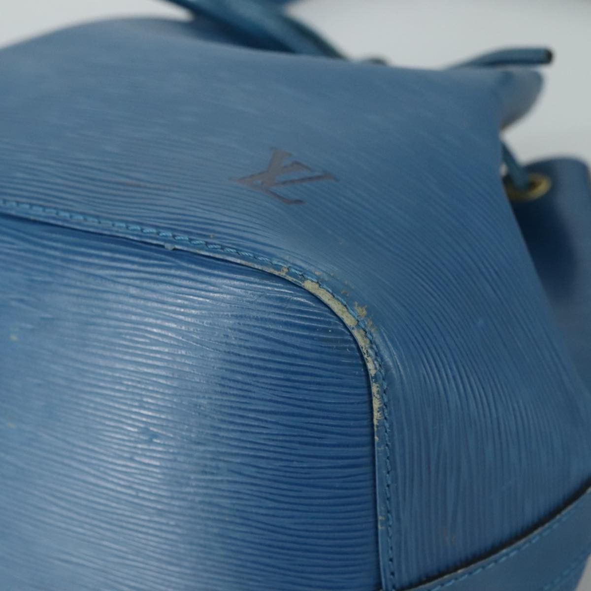 Louis Vuitton Noé Blue Leather Shoulder Bag (Pre-Owned) Size ONE SIZE - 7 Thumbnail