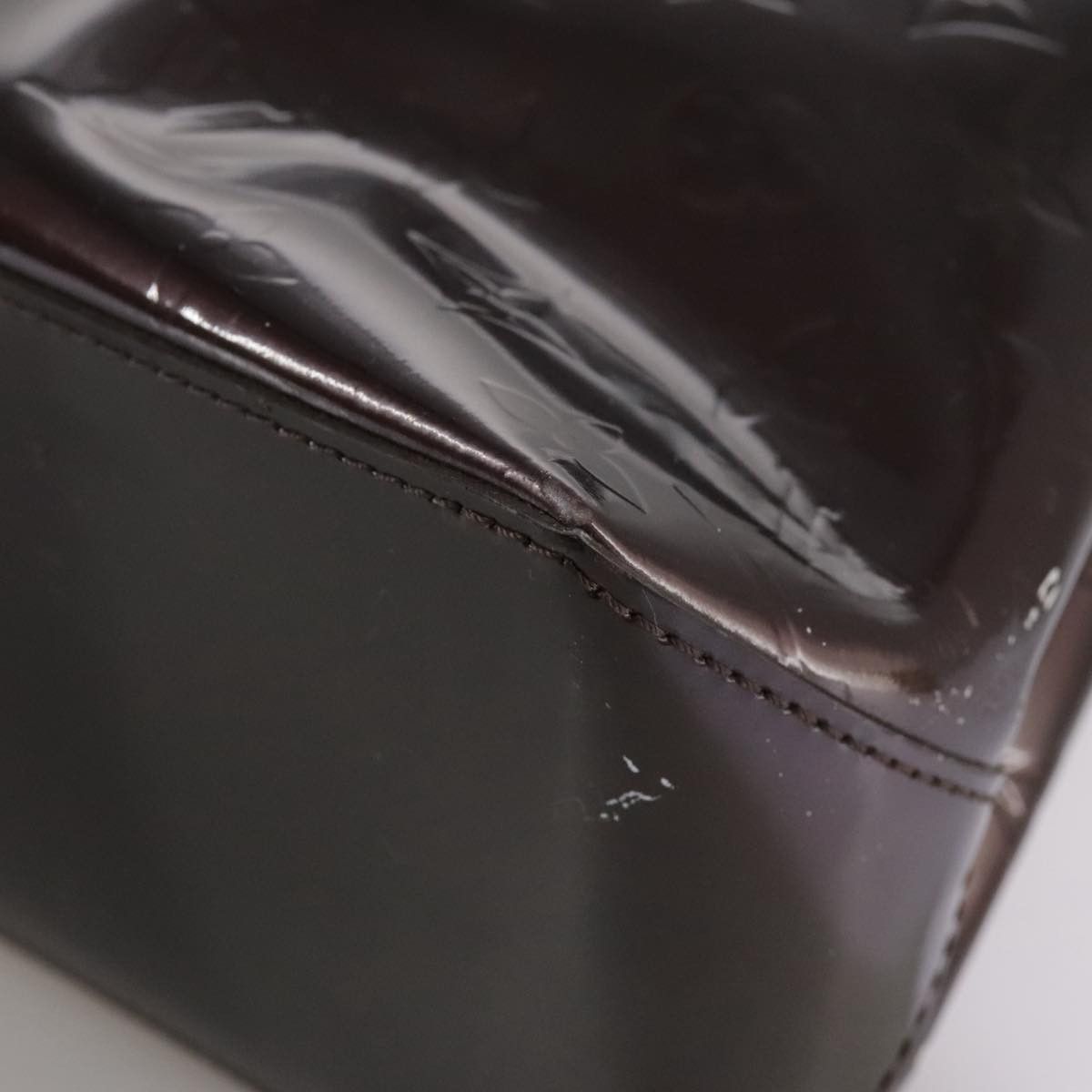 Louis Vuitton Wilshire Burgundy Patent Leather Handbag (Pre-Owned) Size ONE SIZE - 10 Thumbnail