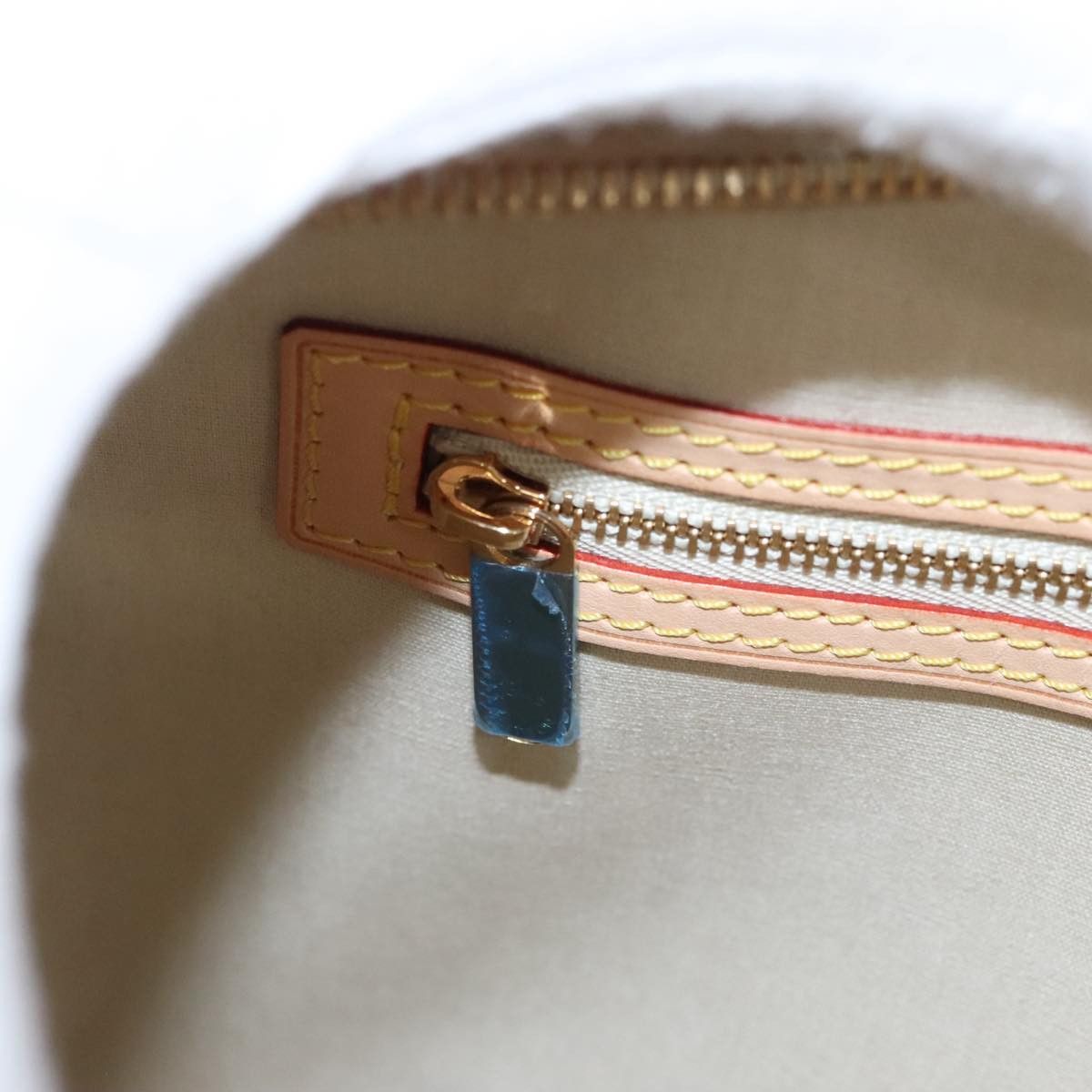 Louis Vuitton Blair Beige Patent Leather Handbag (Pre-Owned) Size ONE SIZE - 11 Thumbnail