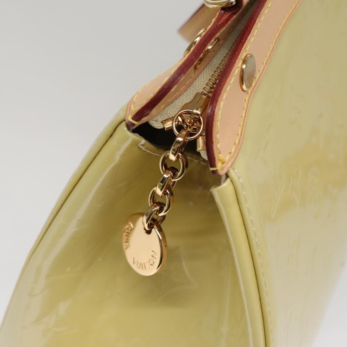 Louis Vuitton Blair Beige Patent Leather Handbag (Pre-Owned) Size ONE SIZE - 12 Thumbnail