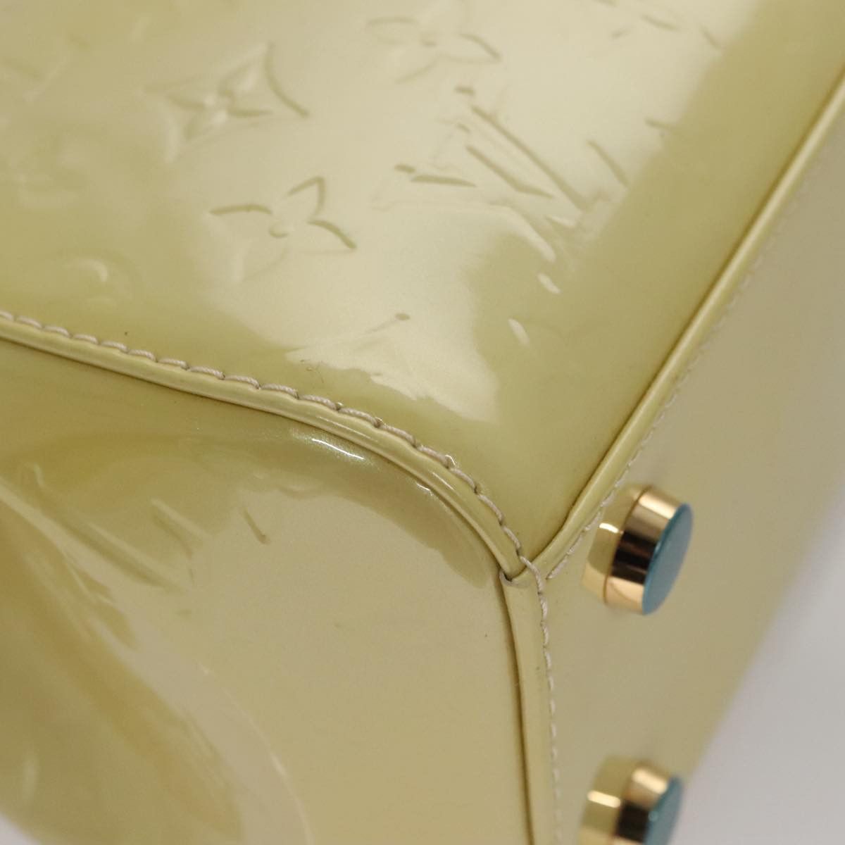 Louis Vuitton Blair Beige Patent Leather Handbag (Pre-Owned) Size ONE SIZE - 9 Thumbnail