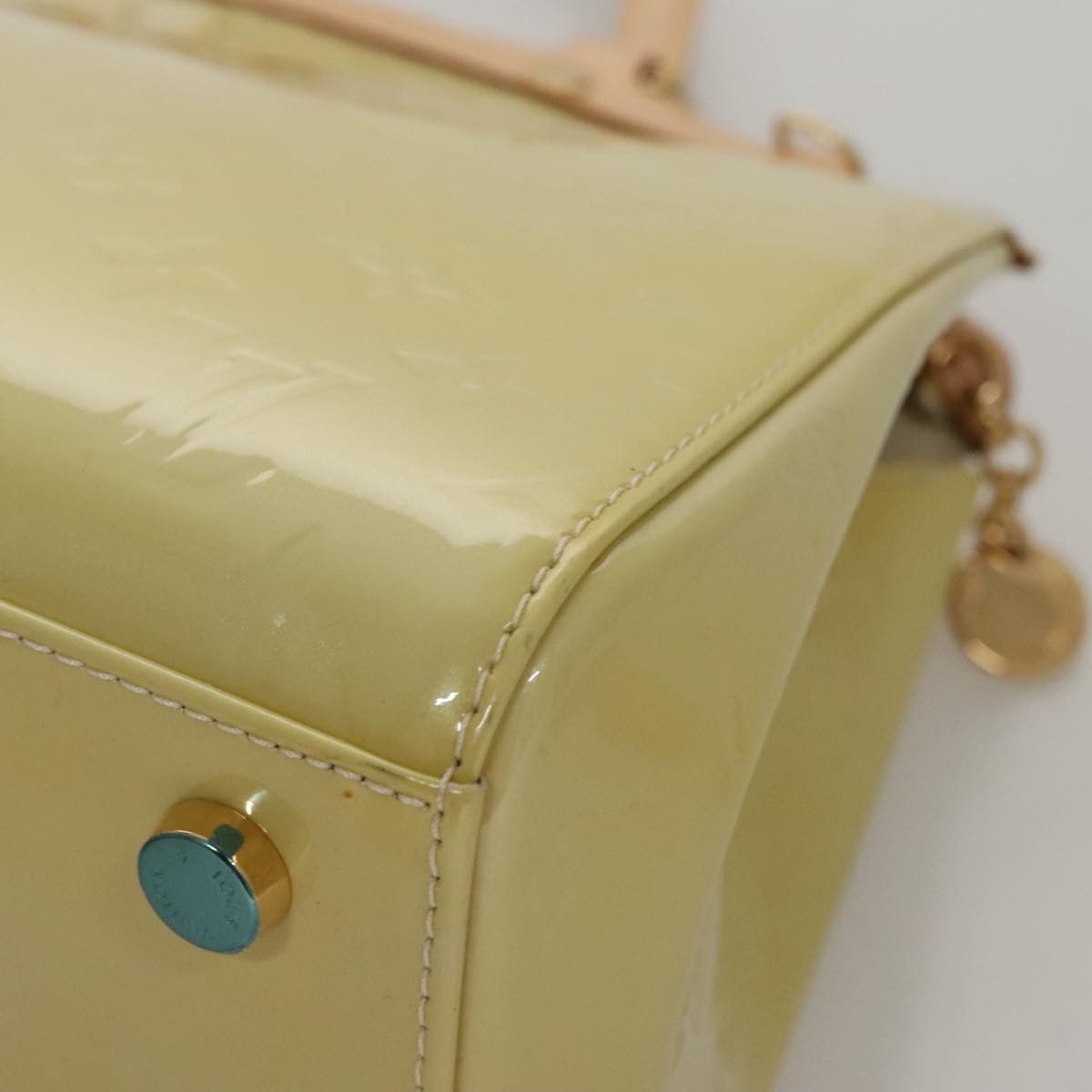 Louis Vuitton Blair Beige Patent Leather Handbag (Pre-Owned) Size ONE SIZE - 8 Thumbnail
