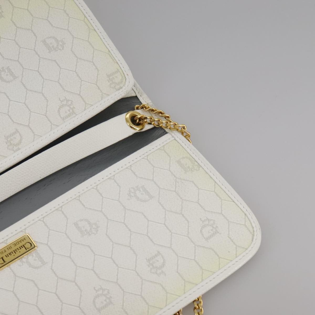 Dior Honeycomb White Canvas Shoulder Bag (Pre-Owned) Size ONE SIZE - 19 Thumbnail