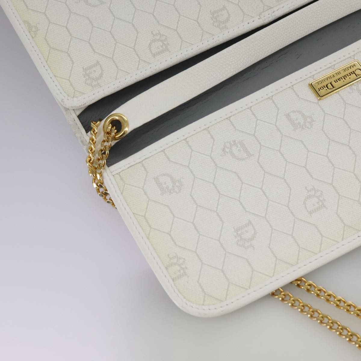 Dior Honeycomb White Canvas Shoulder Bag (Pre-Owned) Size ONE SIZE - 20 Thumbnail