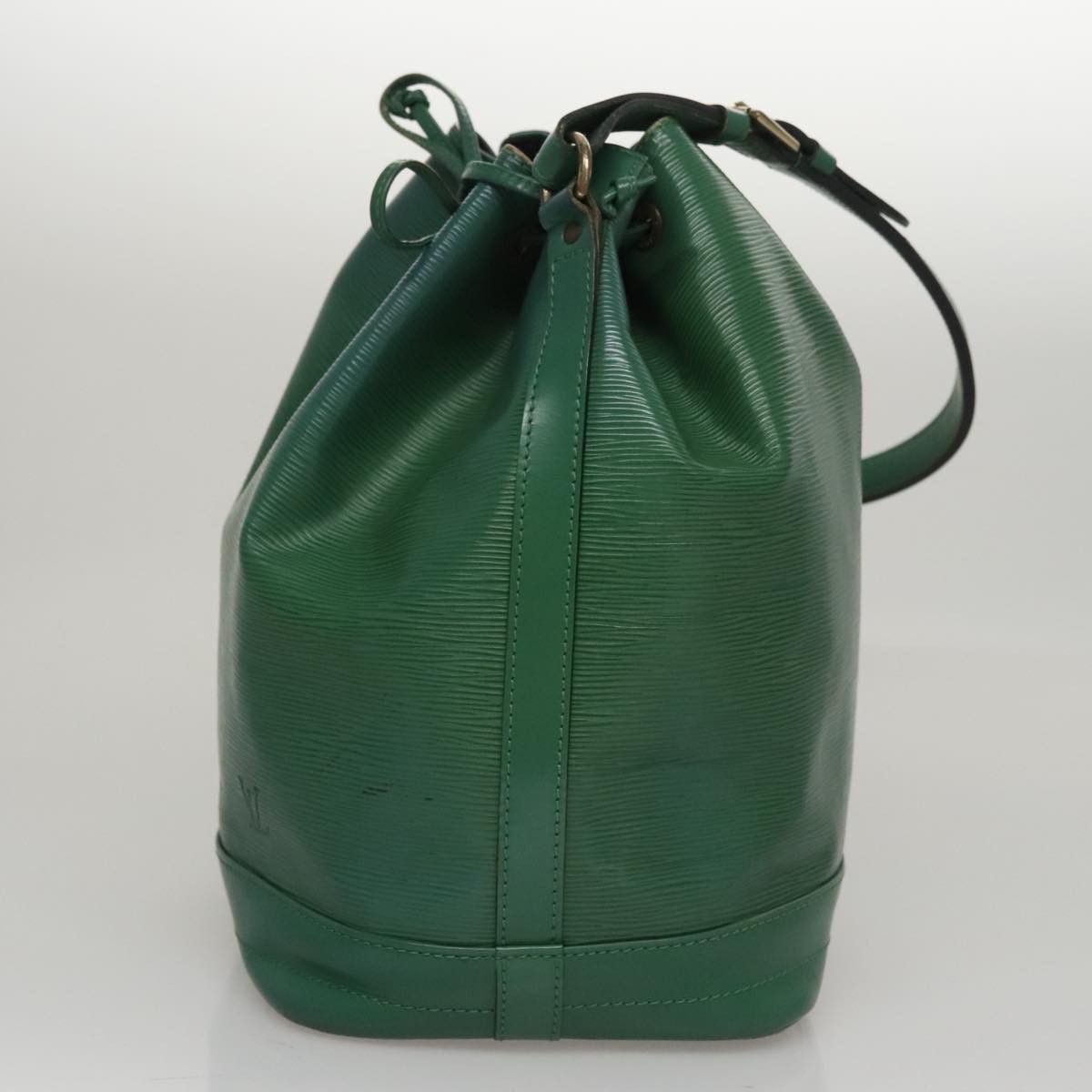 Louis Vuitton Noé Green Leather Shoulder Bag (Pre-Owned) Size ONE SIZE - 3 Thumbnail