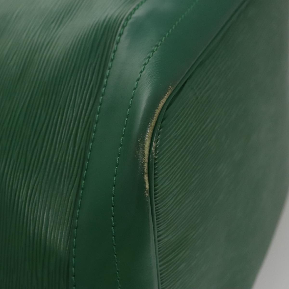 Louis Vuitton Noé Green Leather Shoulder Bag (Pre-Owned) Size ONE SIZE - 6 Thumbnail