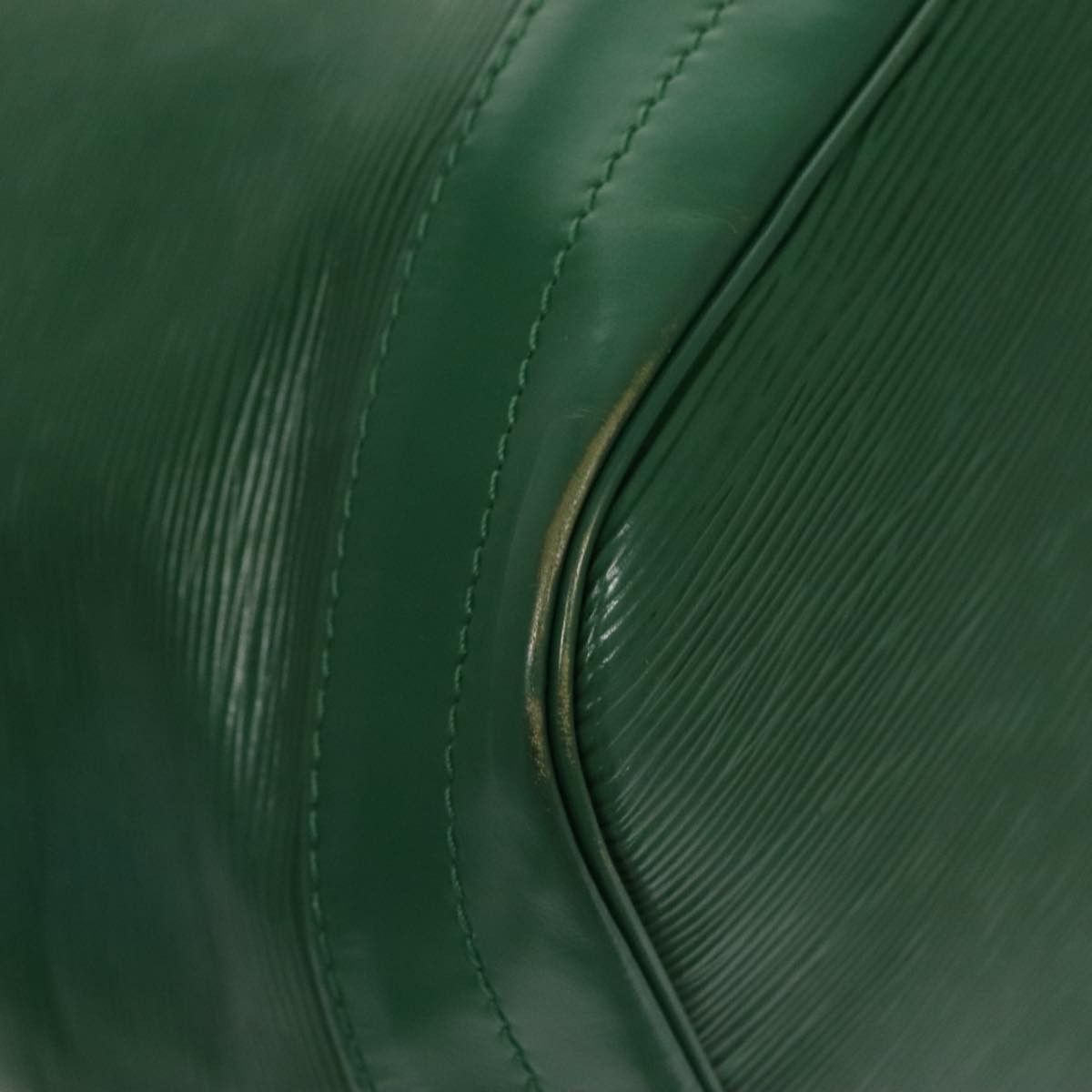 Louis Vuitton Noé Green Leather Shoulder Bag (Pre-Owned) Size ONE SIZE - 19 Thumbnail