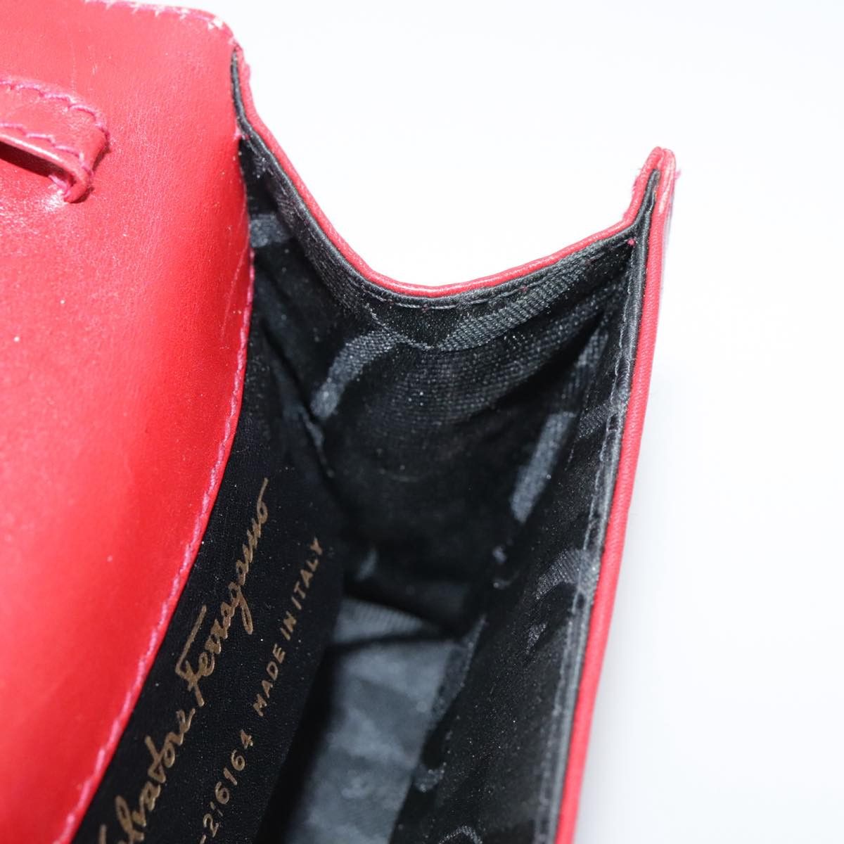 Salvatore Ferragamo Vara Red Leather Clutch Bag (Pre-Owned) Size ONE SIZE - 20 Thumbnail