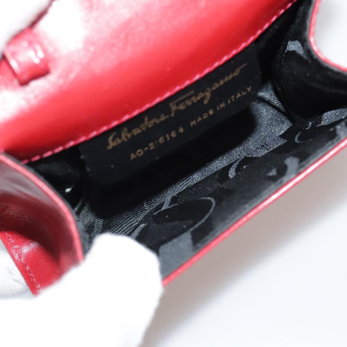 Salvatore Ferragamo Vara Red Leather Clutch Bag (Pre-Owned) Size ONE SIZE - 11 Thumbnail